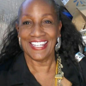 Meet your Posher, Beverly